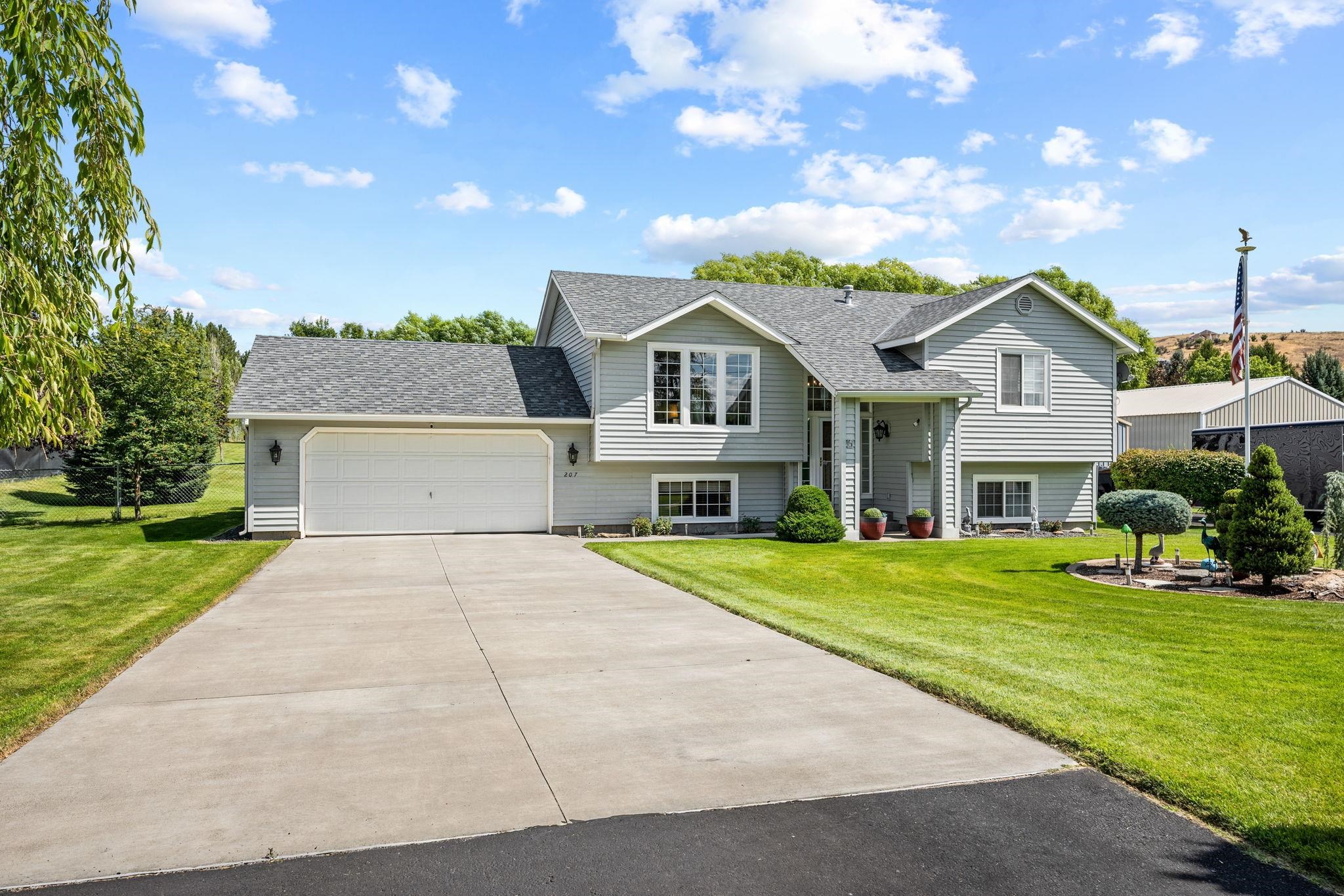 207 Henry Rd