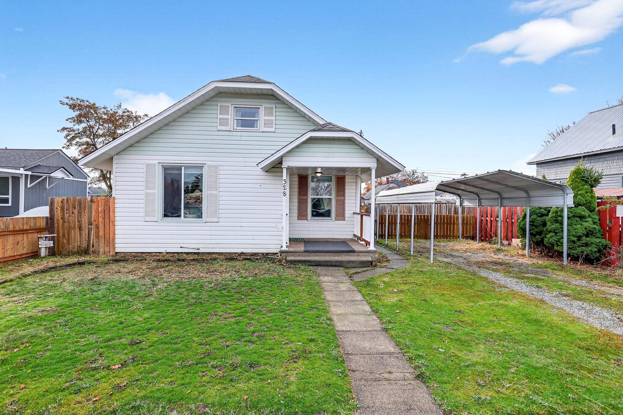 328 Lacrosse Ave