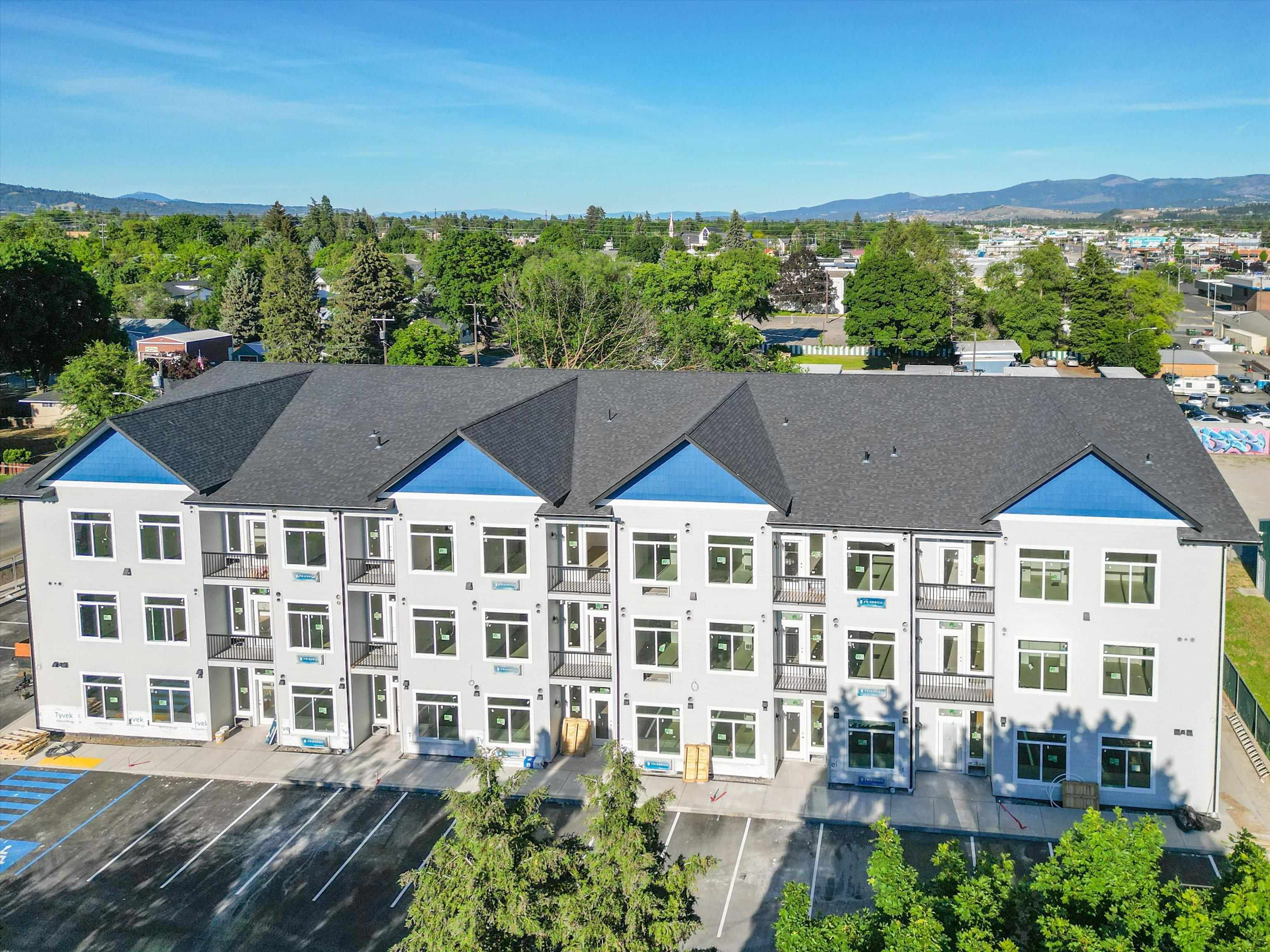 Commercial at 11802 Main Ave, Spokane Valley, WA