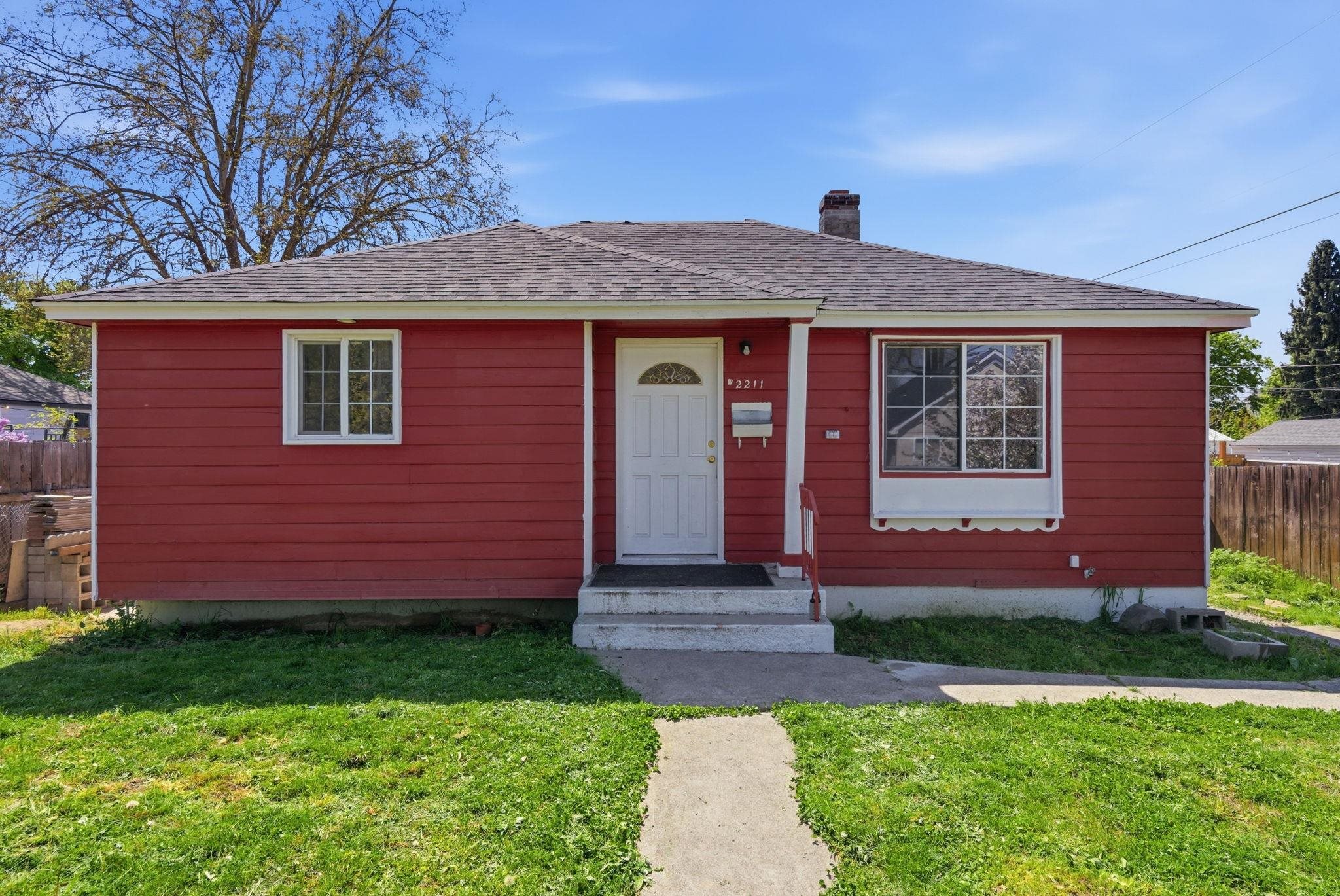 2211 Rowan Ave