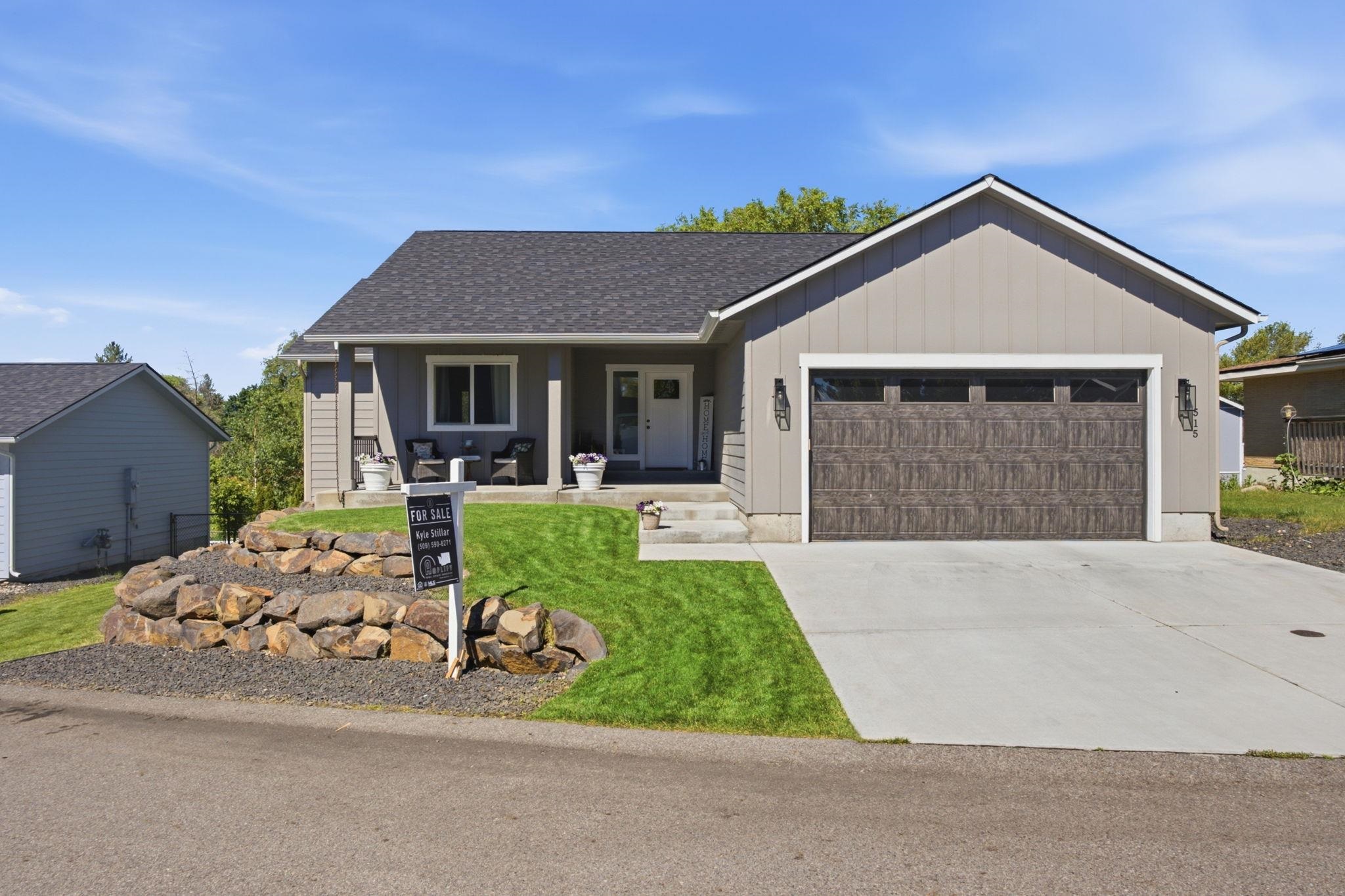 515 FOX Ln