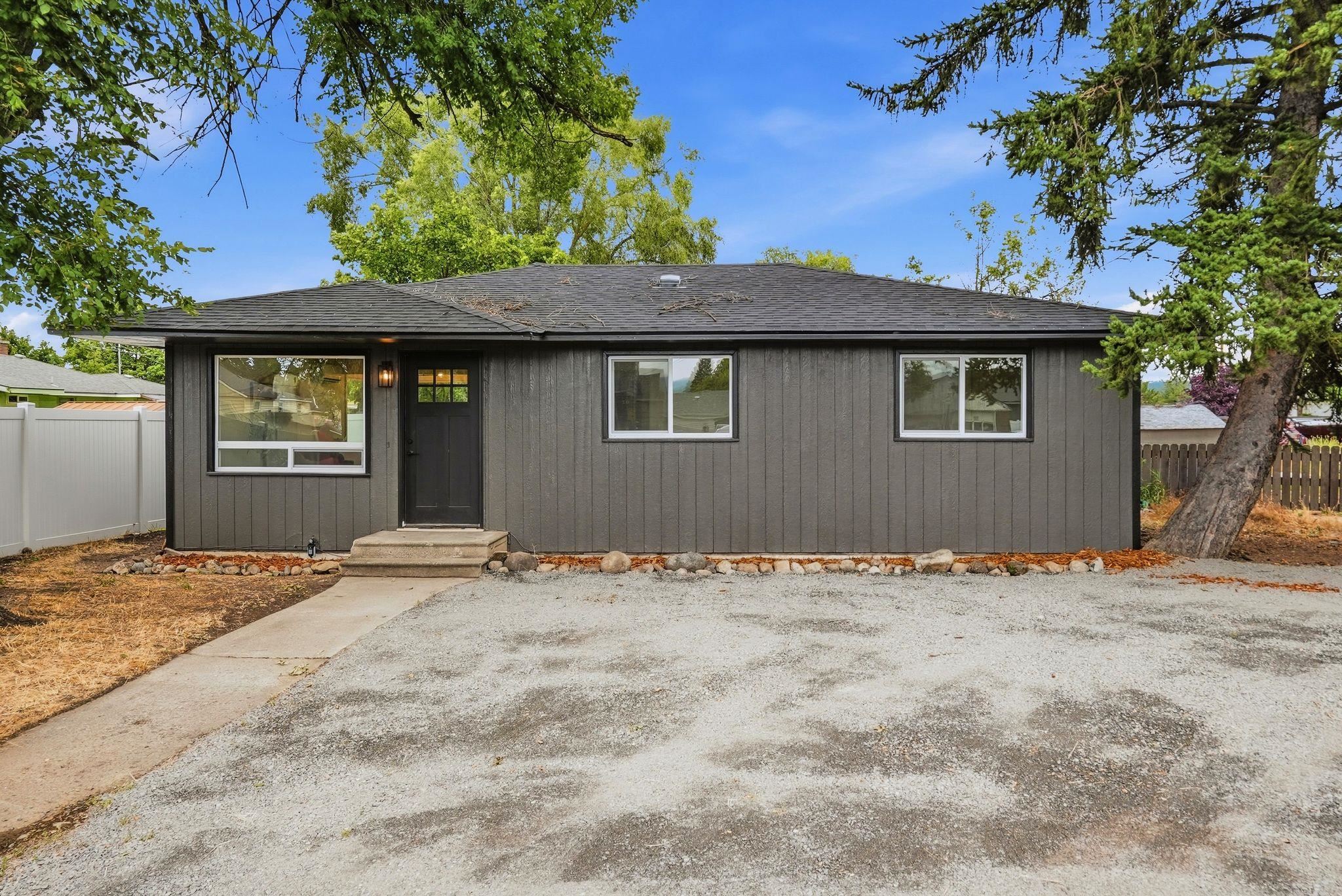 Single Family at 8309 knox Ave, Spokane Valley, WA